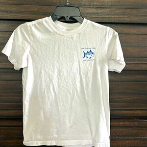 Boys, Southern Tide T-shirt, size large